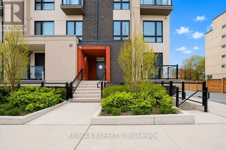 Property Photo:  8 Marquette Avenue 7  ON M6A 0E1 