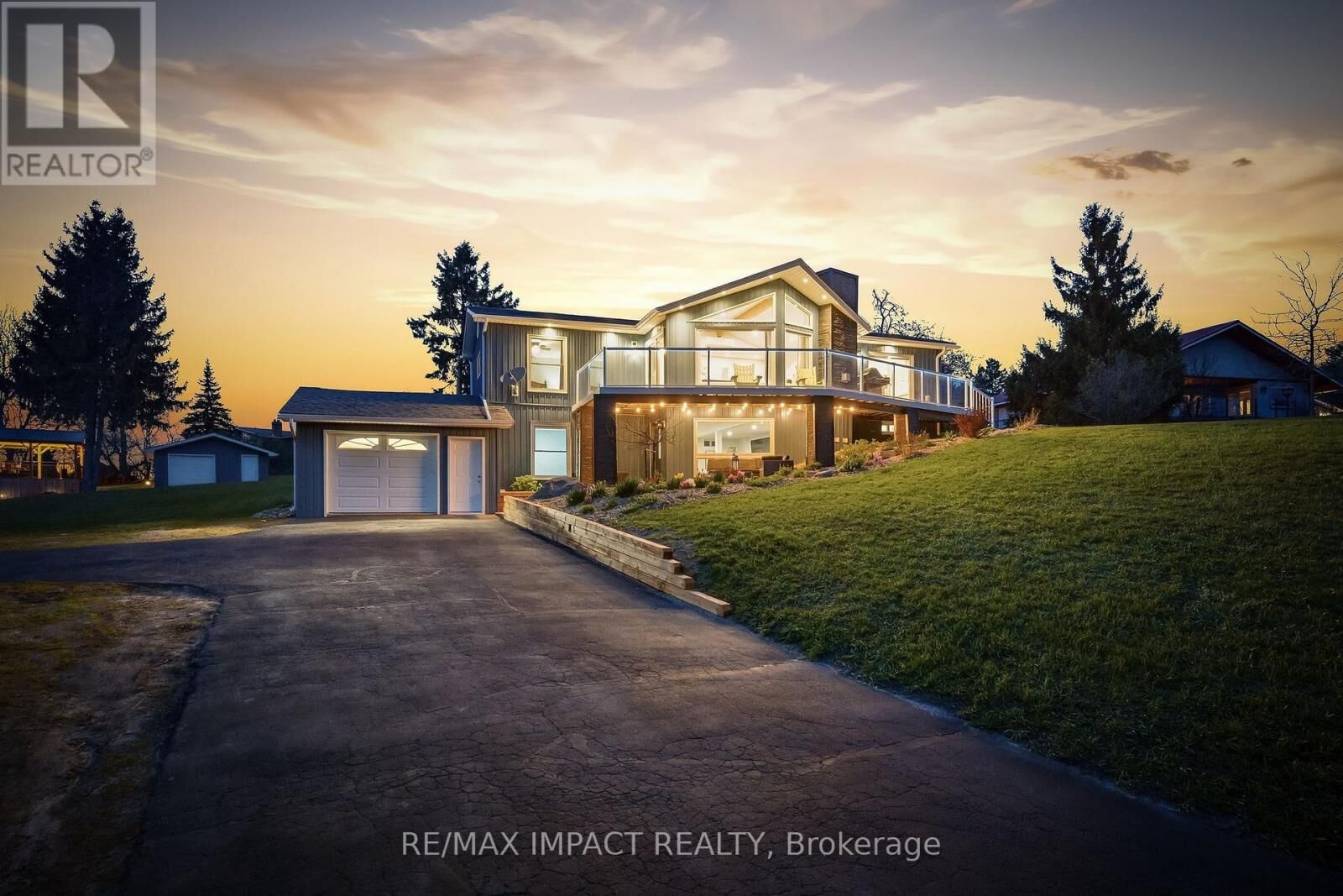 Property Photo:  2 Skiview Drive  ON L0A 1A0 