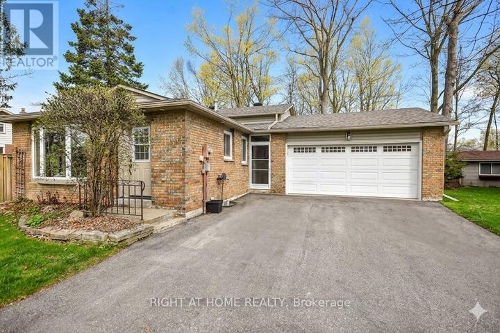 Property Photo:  10 Forestview Place  ON L4M 5M5 