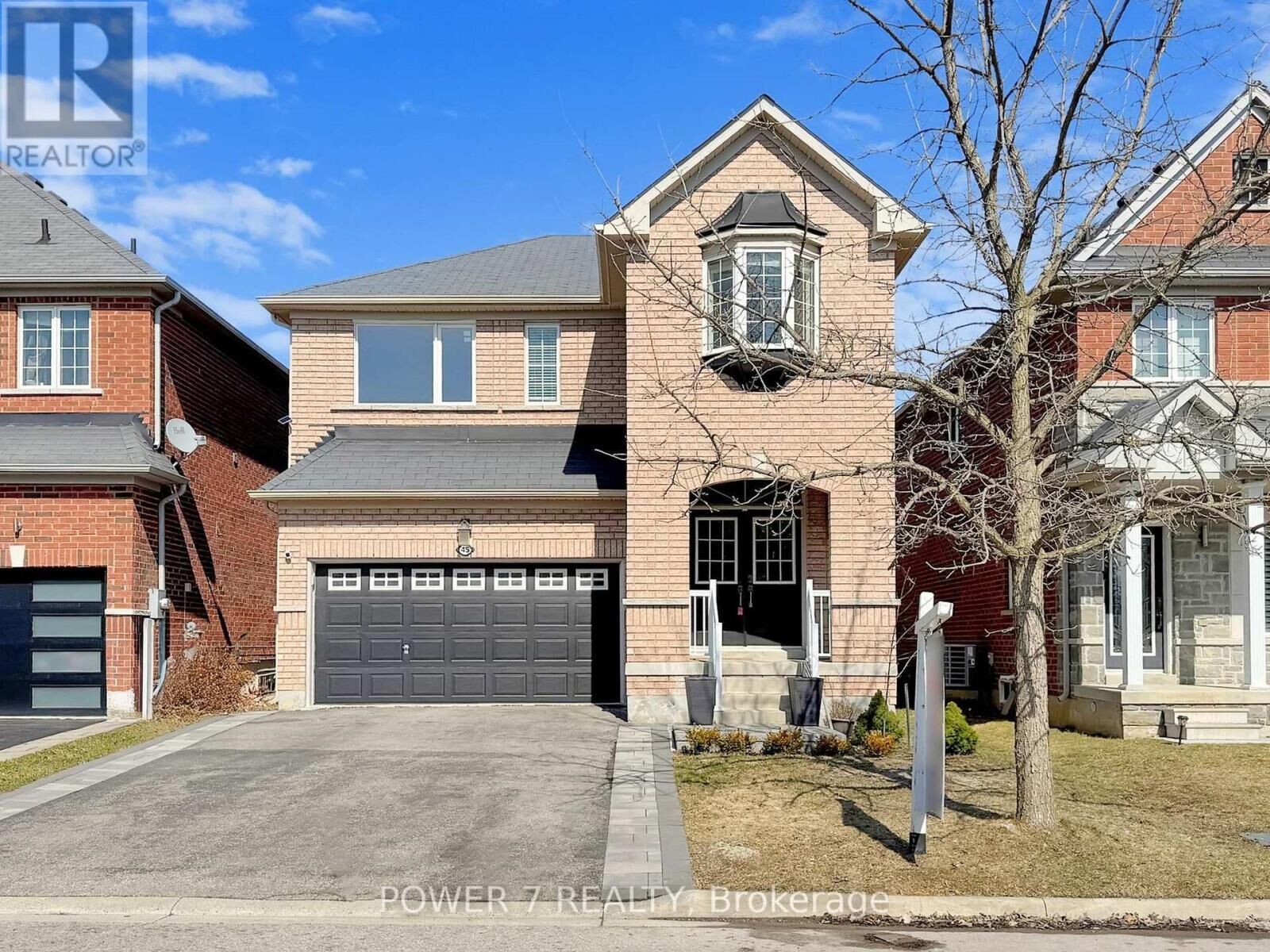 Property Photo:  45 Lost Pond Crescent  ON L4A 0R4 