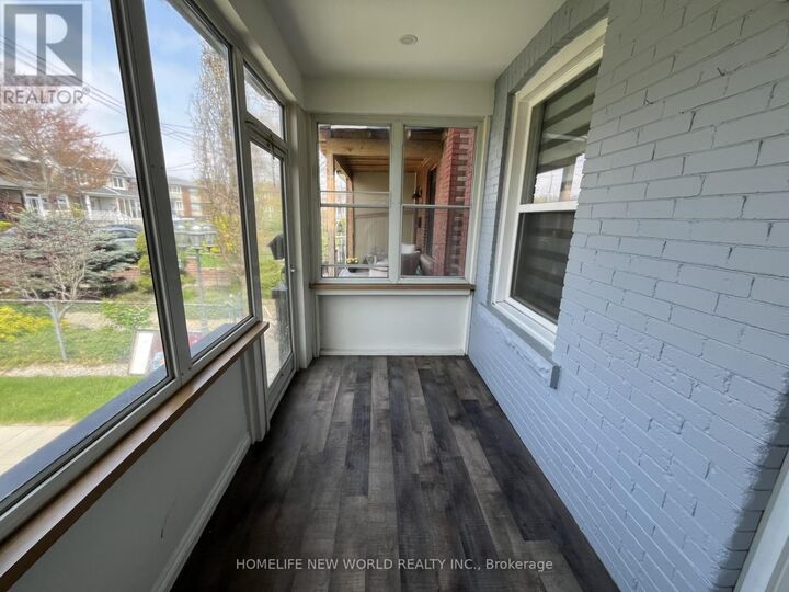 Property Photo:  19 Britannia Avenue  ON M6N 3T6 