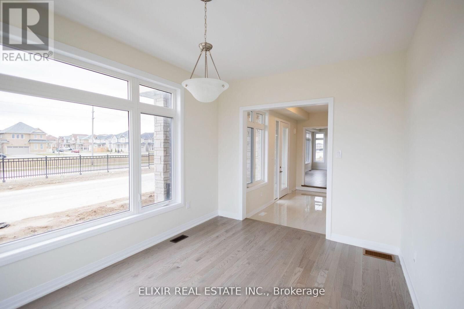 Property Photo:  20 Molnar Crescent  ON N3T 0X5 