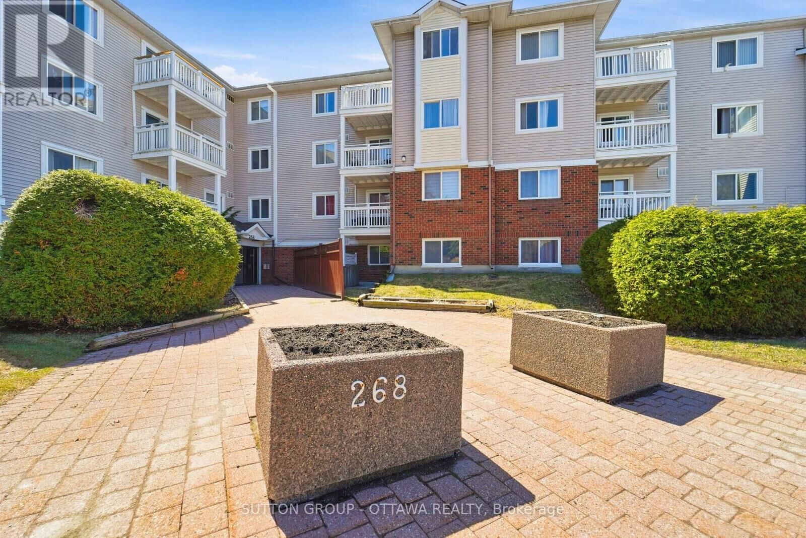 Property Photo:  268 Lorry Greenberg Drive 101  ON K1T 3K1 