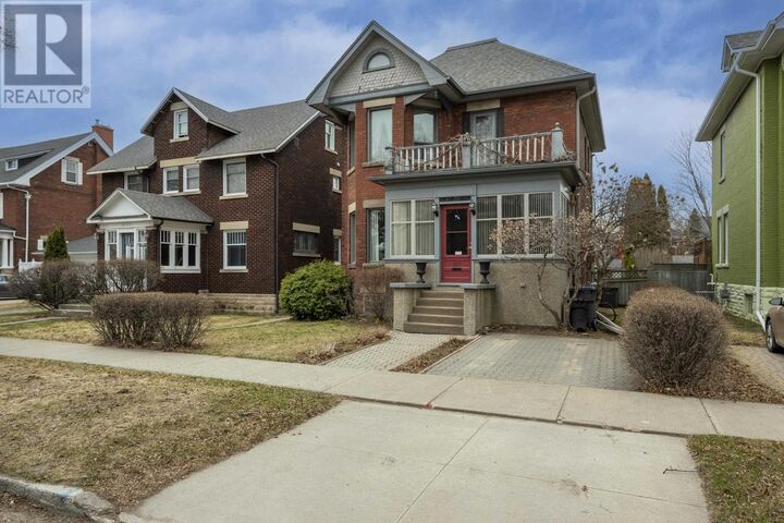 Property Photo:  327 Catherine St  ON P7E 1K7 