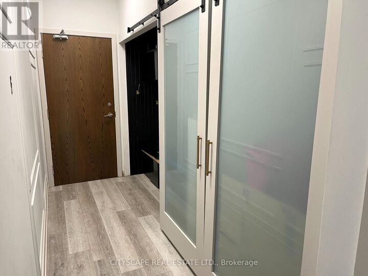Property Photo:  260 Sackville Street 303  ON M5A 0B3 