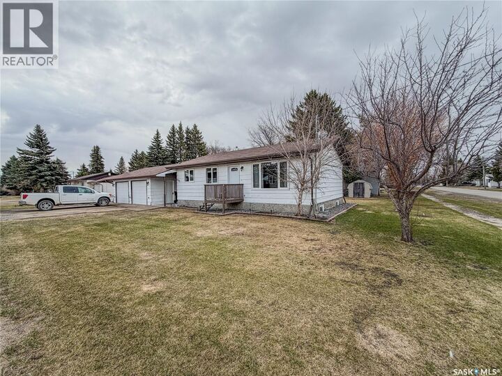 Property Photo:  400 Ayr Street  SK S0A 3R0 