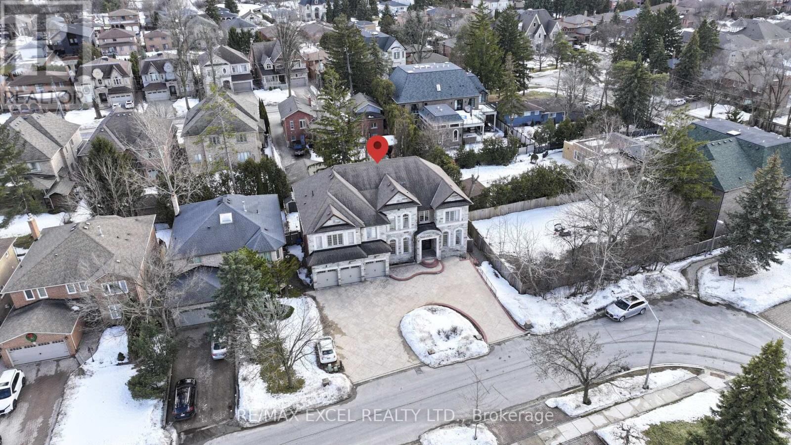 Property Photo:  19 Addison Street  ON L4C 9N1 