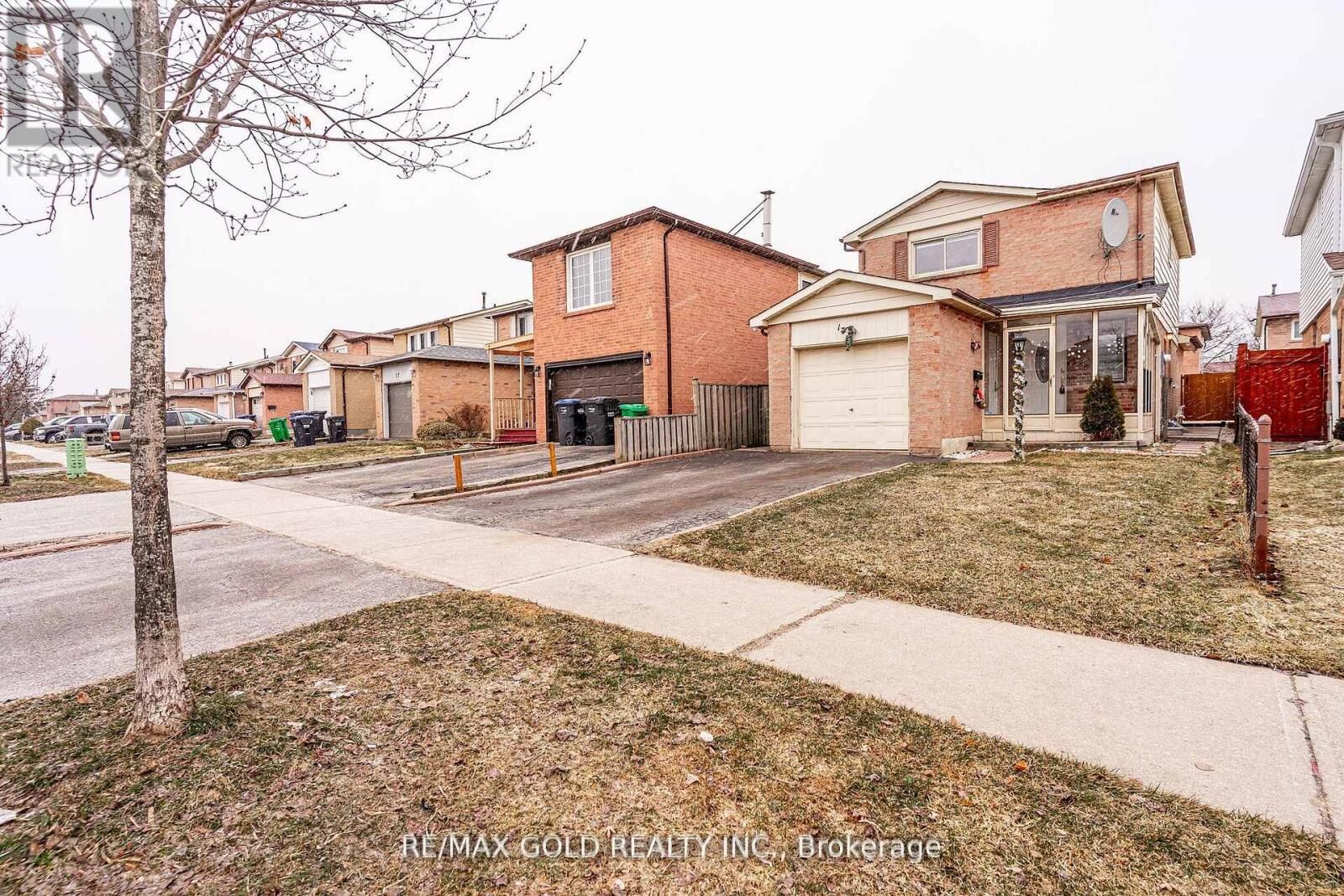 Property Photo:  13 Martindale Crescent  ON L6X 2V7 