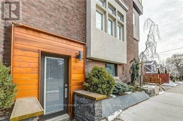 Property Photo:  1 Columbine Avenue Lower  ON M4L 1P2 