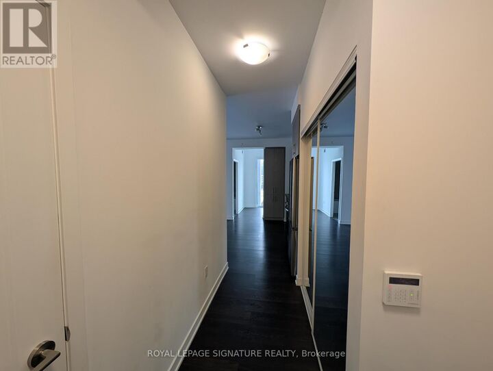 Property Photo:  95 Oneida Crescent 710  ON L4B 0H5 