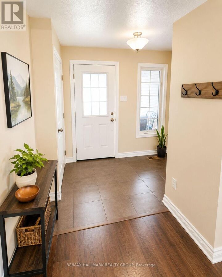 Property Photo:  202 Conifer Creek Circle  ON K2M 0M2 