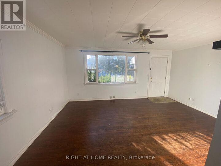 Property Photo:  97 Galloway Road East  ON M1E 1W8 