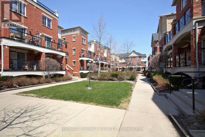 Property Photo:  47 Hays Boulevard  ON L6H 0J1 