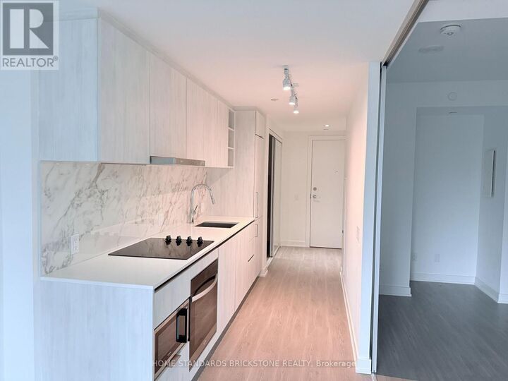 Property Photo:  8 Wellesley Street West 3507  ON M4Y 0J5 