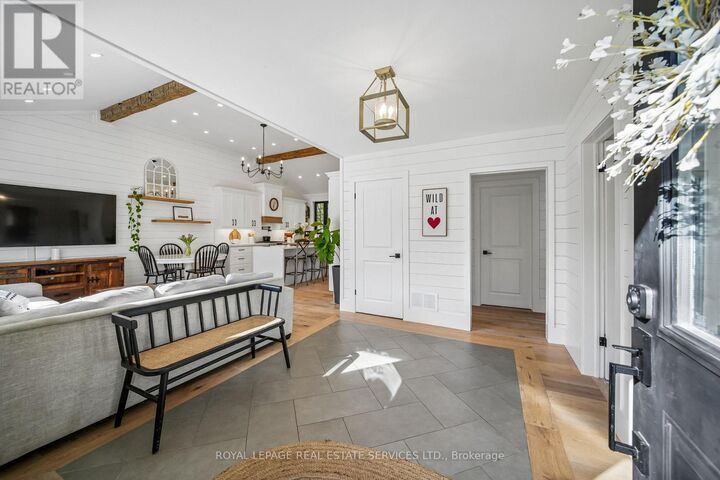 Property Photo:  18 Elizabeth Street  ON L7G 3K2 