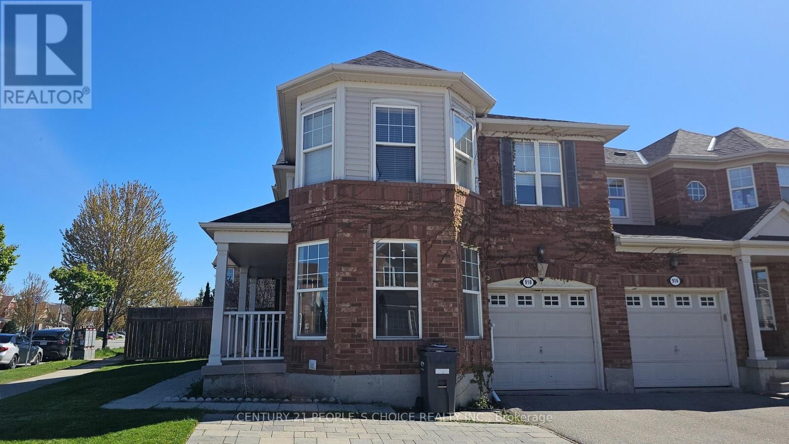 Property Photo:  918 McNair Circle  ON L9T 6Y5 