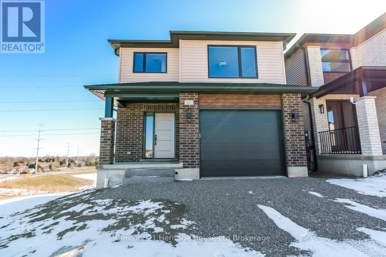 Property Photo:  323 Anderson Street  ON N4S 0G6 