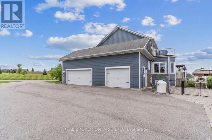 Property Photo:  27 Bagshaw Crescent  ON L9P 0A9 
