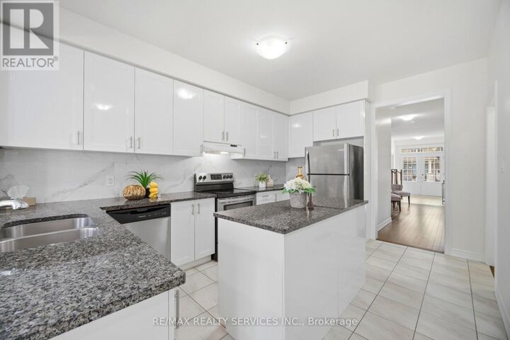Property Photo:  8 Oleary Road  ON L7A 4W9 