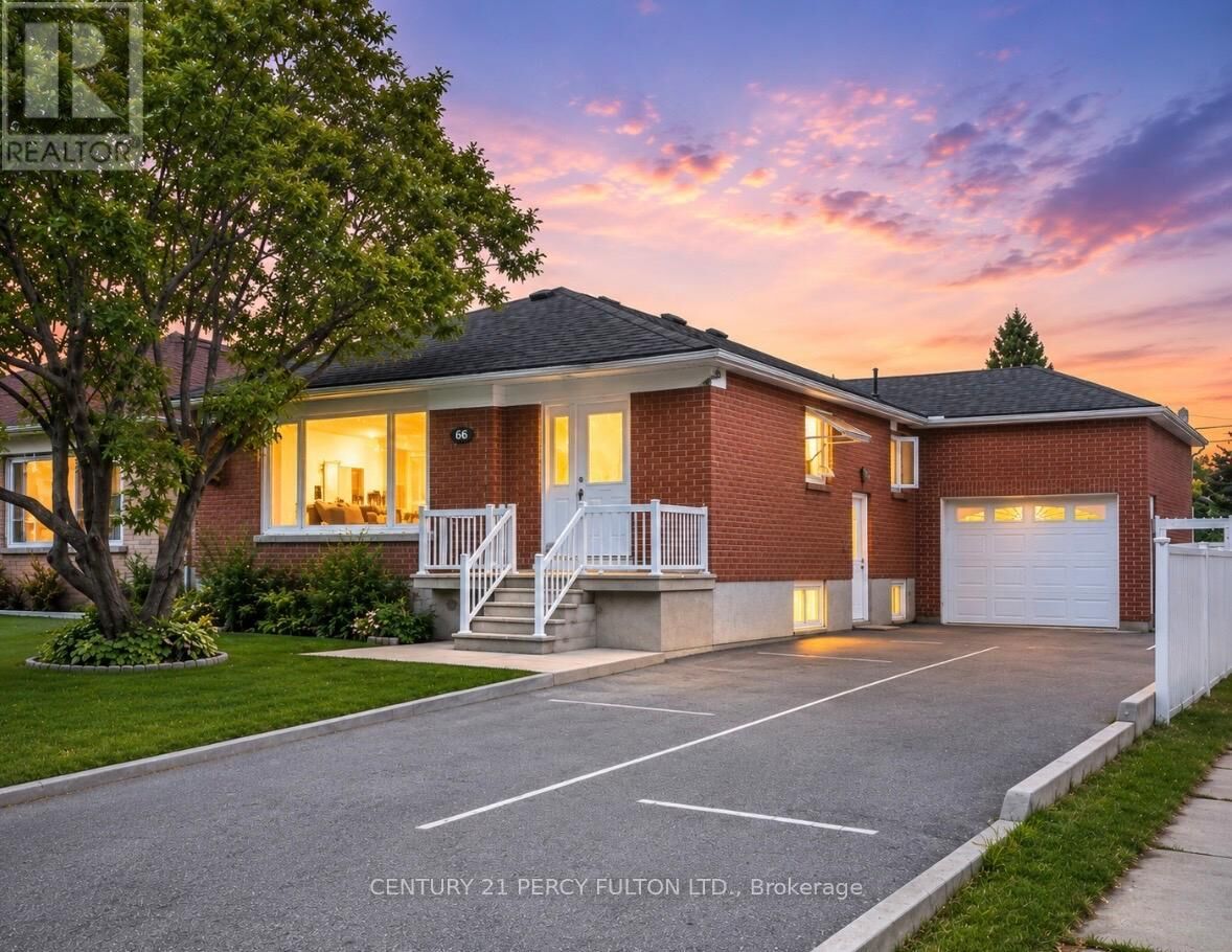 Property Photo:  66 Acton Avenue  ON M3H 4H1 