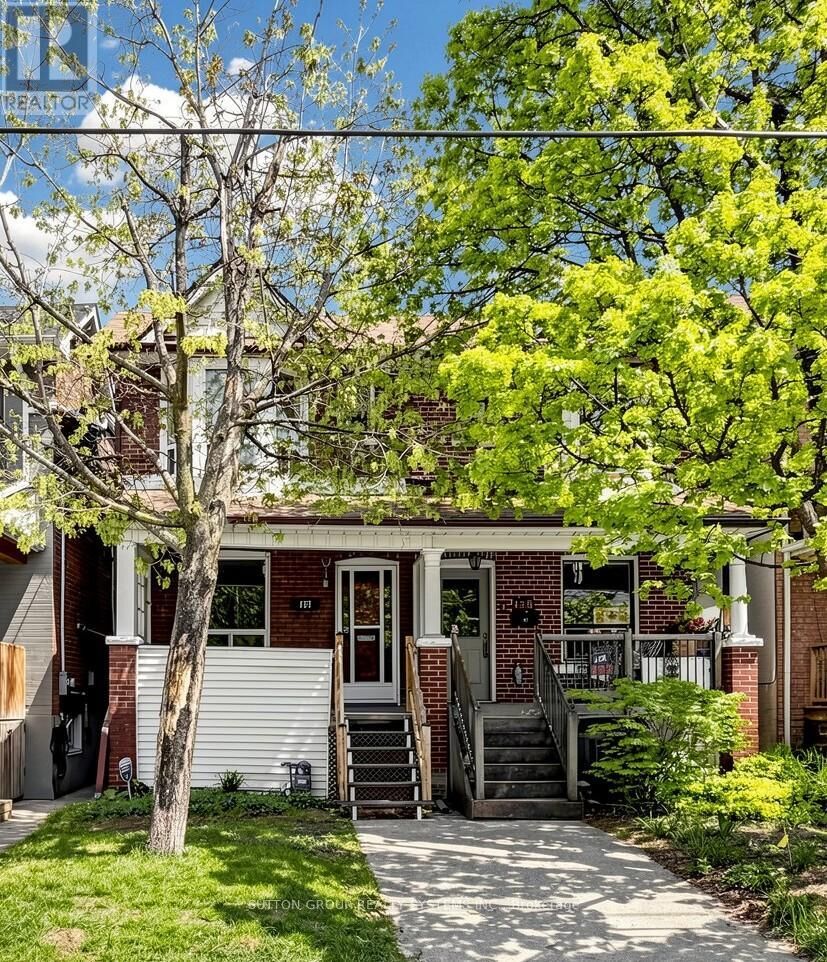 Property Photo:  137 Campbell Avenue  ON M6P 3V1 