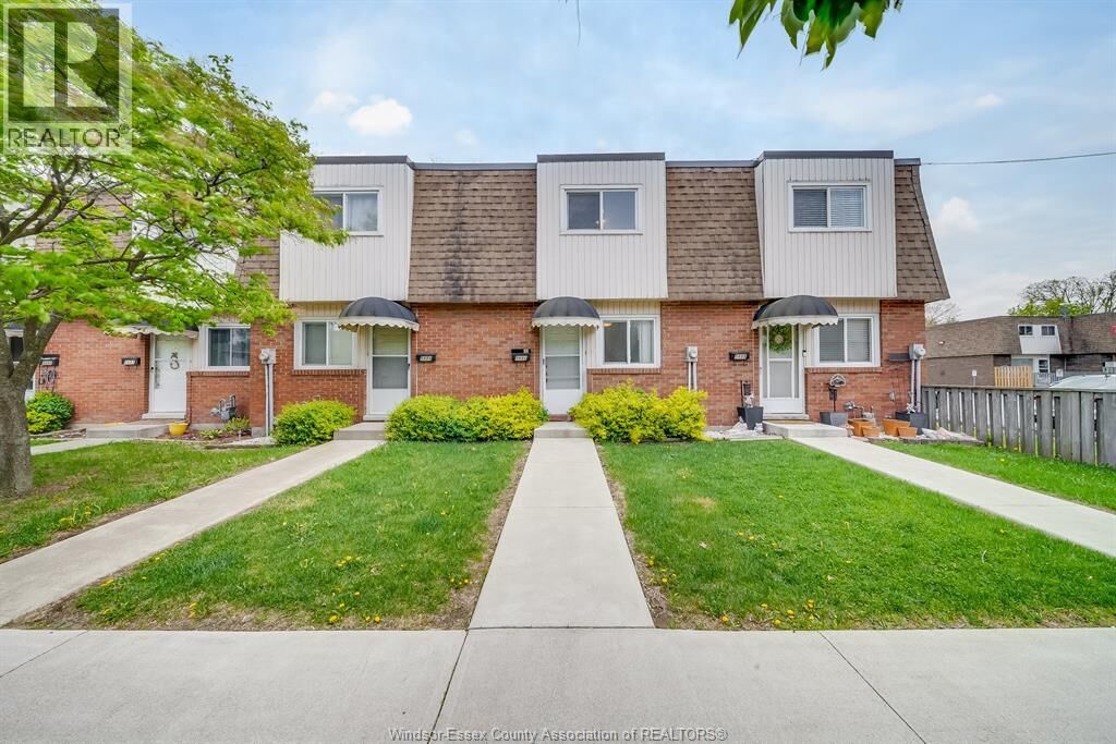 Property Photo:  5486 Lassaline  ON N8T 1B1 
