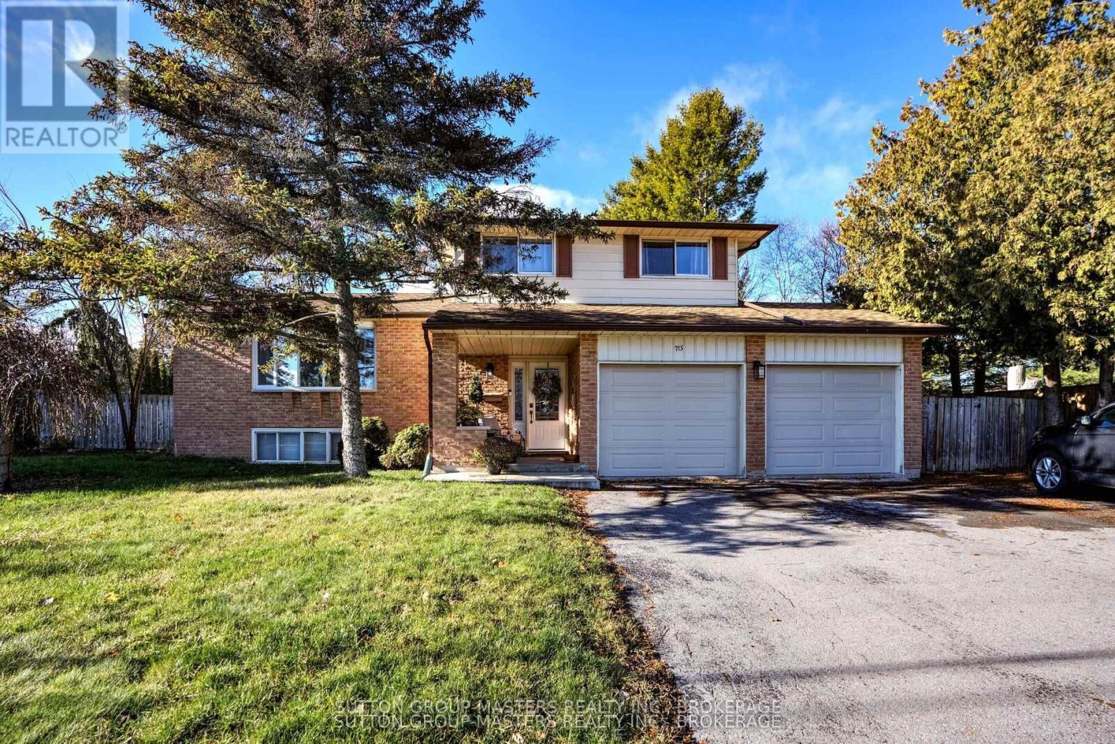 Property Photo:  715 Collins Bay Road  ON K7M 5H1 