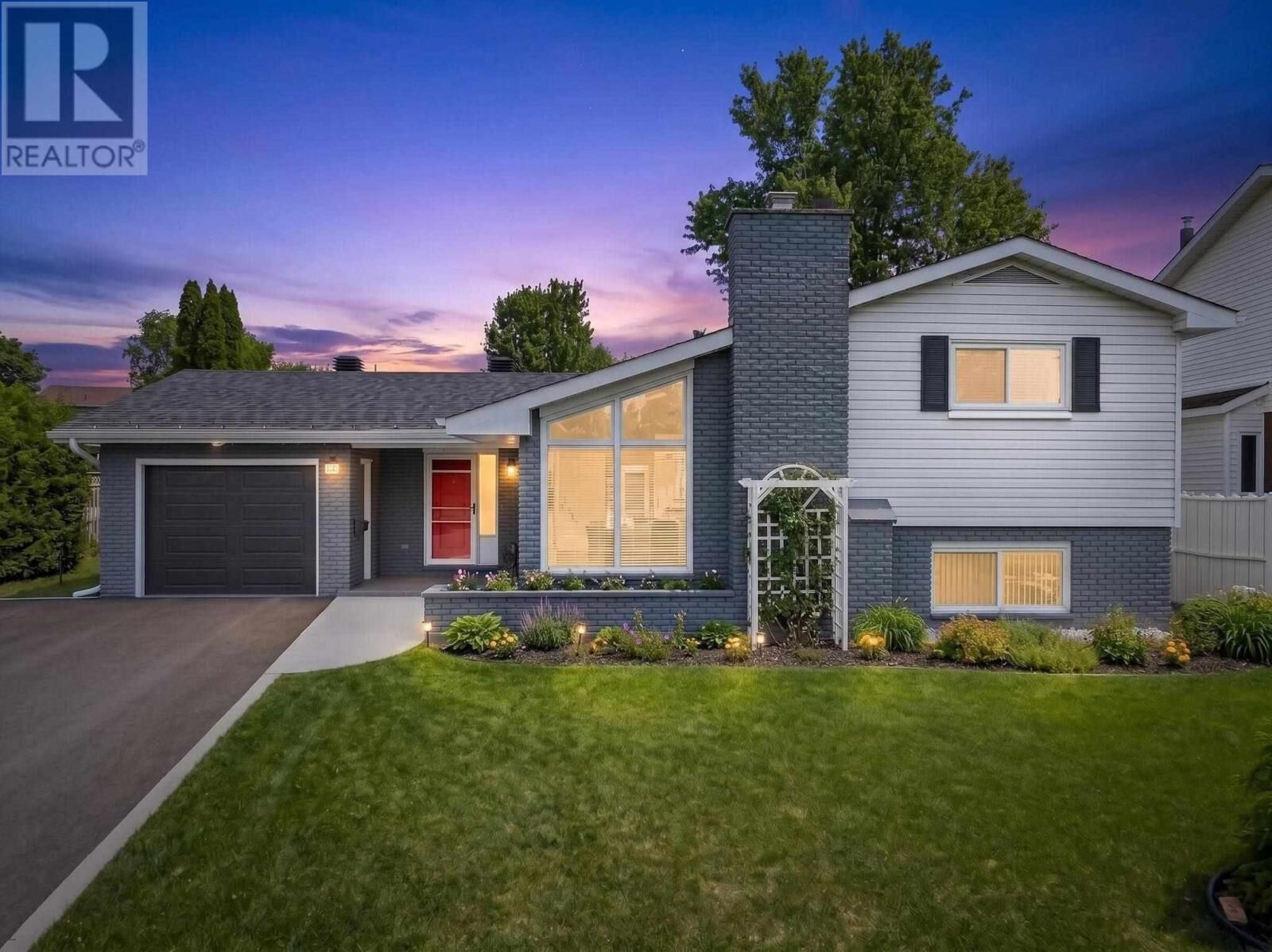 Property Photo:  163 Plaintree Dr  ON P6B 5G9 