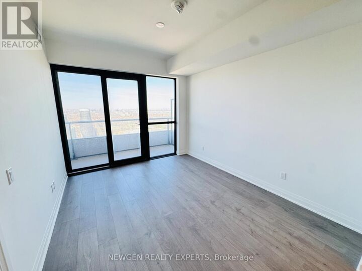 Property Photo:  4015 The Exchange 5611  ON L5B 1M7 