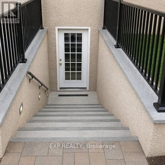 Property Photo:  11 Fairside Avenue 2  ON M4C 3G8 