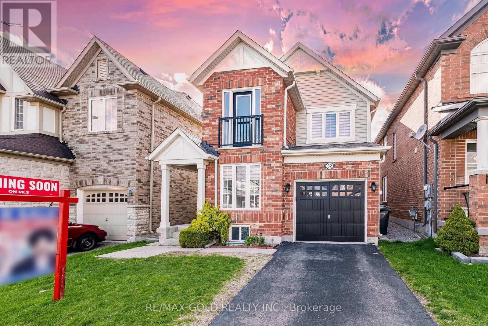 Property Photo:  32 Haverty Trail  ON L7A 0S2 