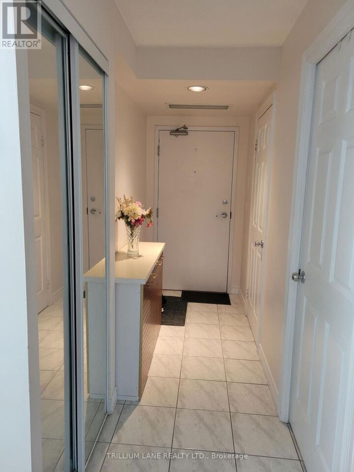 Property Photo:  211 Randolph Road 203  ON M4G 4H1 