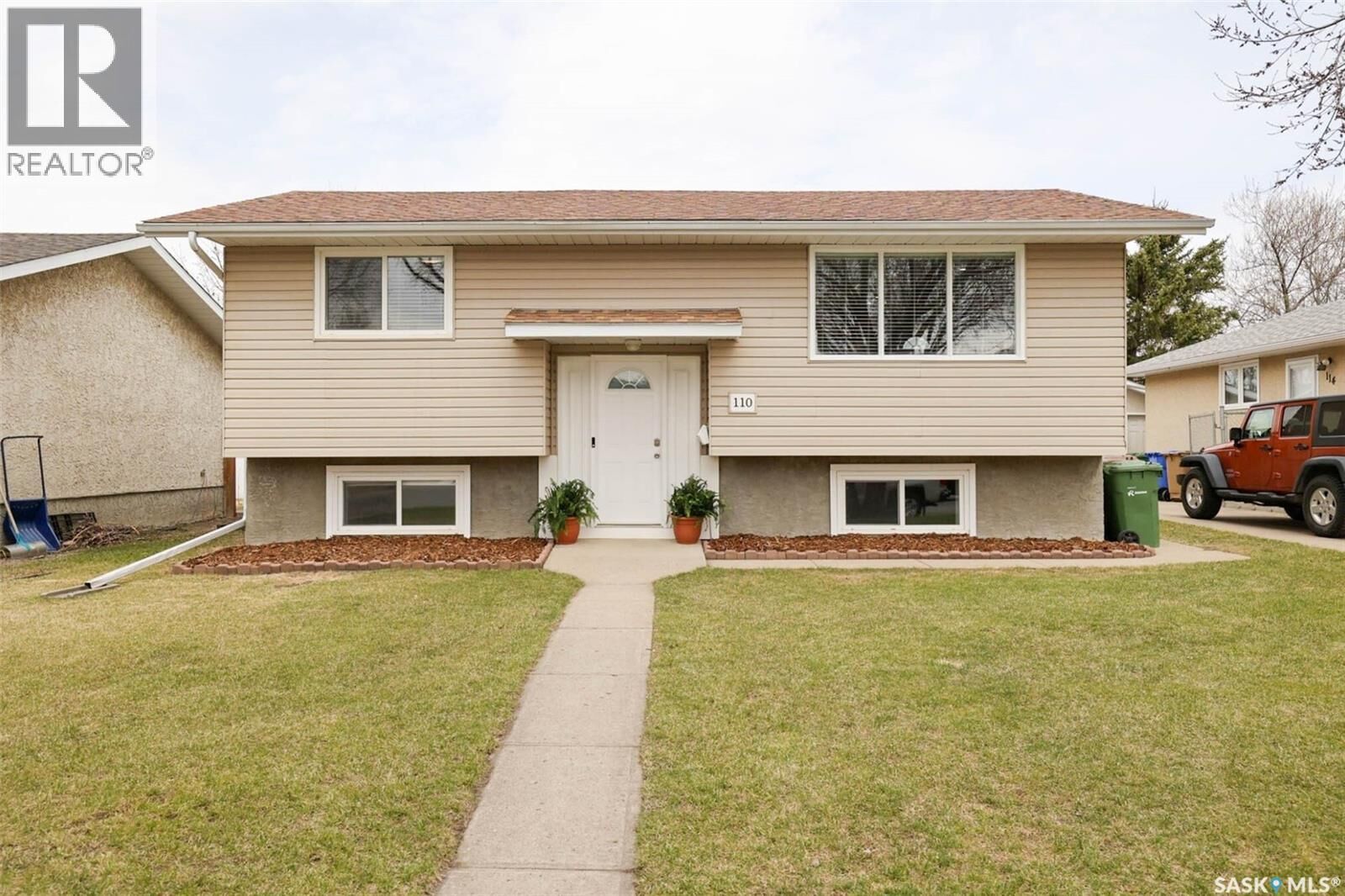 Property Photo:  110 Fulton Drive  SK S4X 1G1 