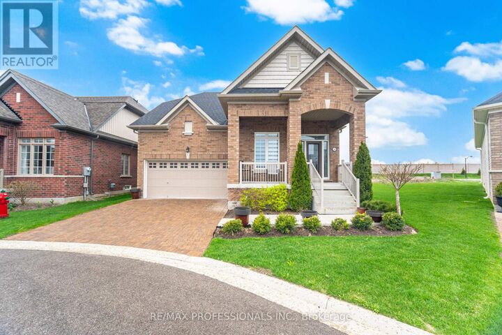 Property Photo:  40 Bluestone Crescent  ON L6R 4B8 