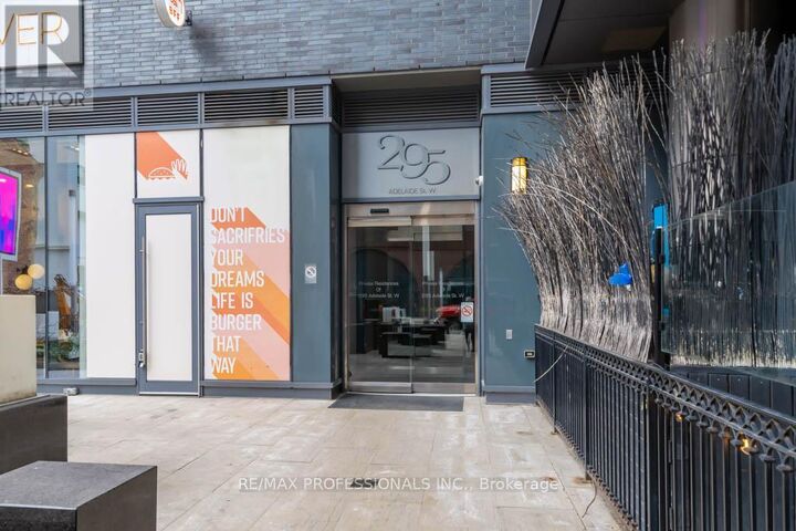 Property Photo:  295 Adelaide Street West 415  ON M5V 1P7 