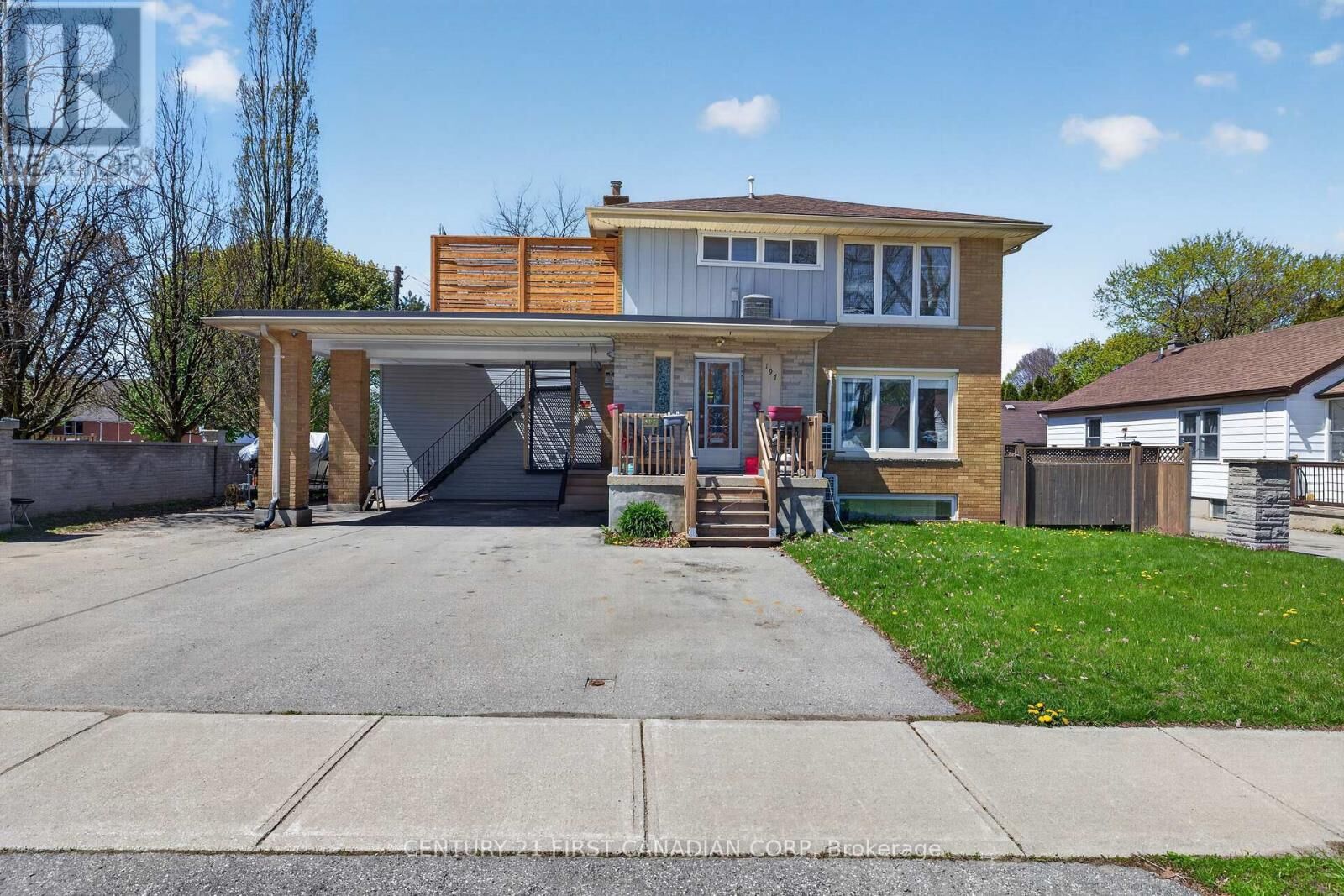 Property Photo: 197 Barker Street ON N5Y 1Y2