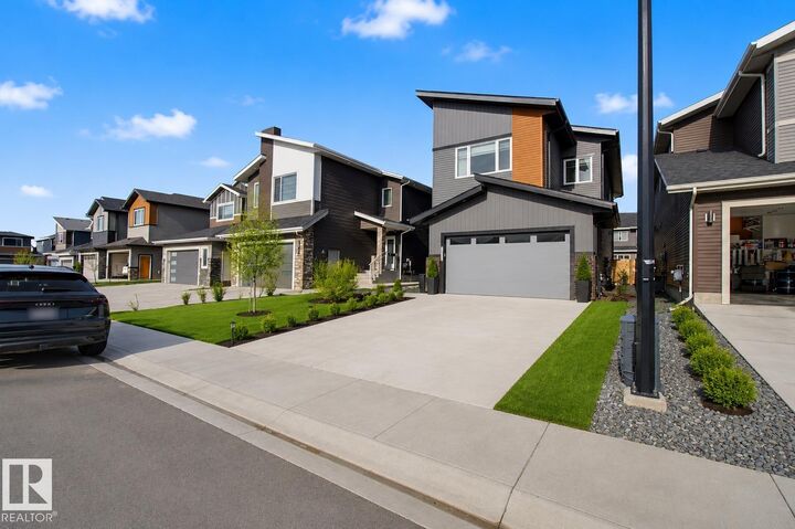 Property Photo:  635 42 Street SW  AB T6X 2J2 