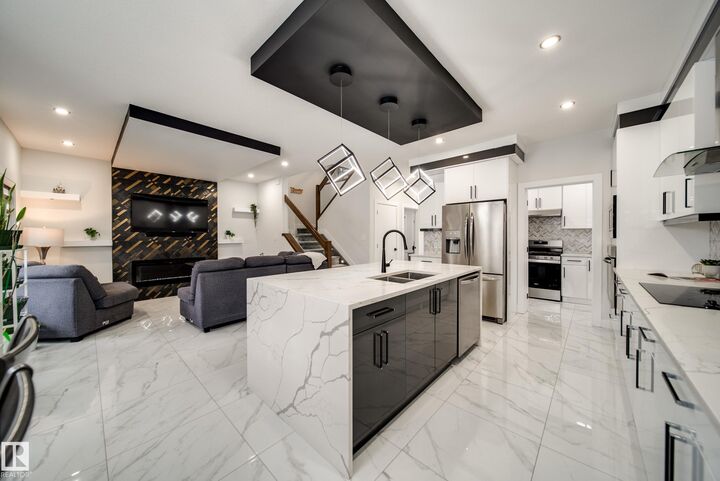 Property Photo:  6903 173 Avenue NW  AB T5Z 0W4 