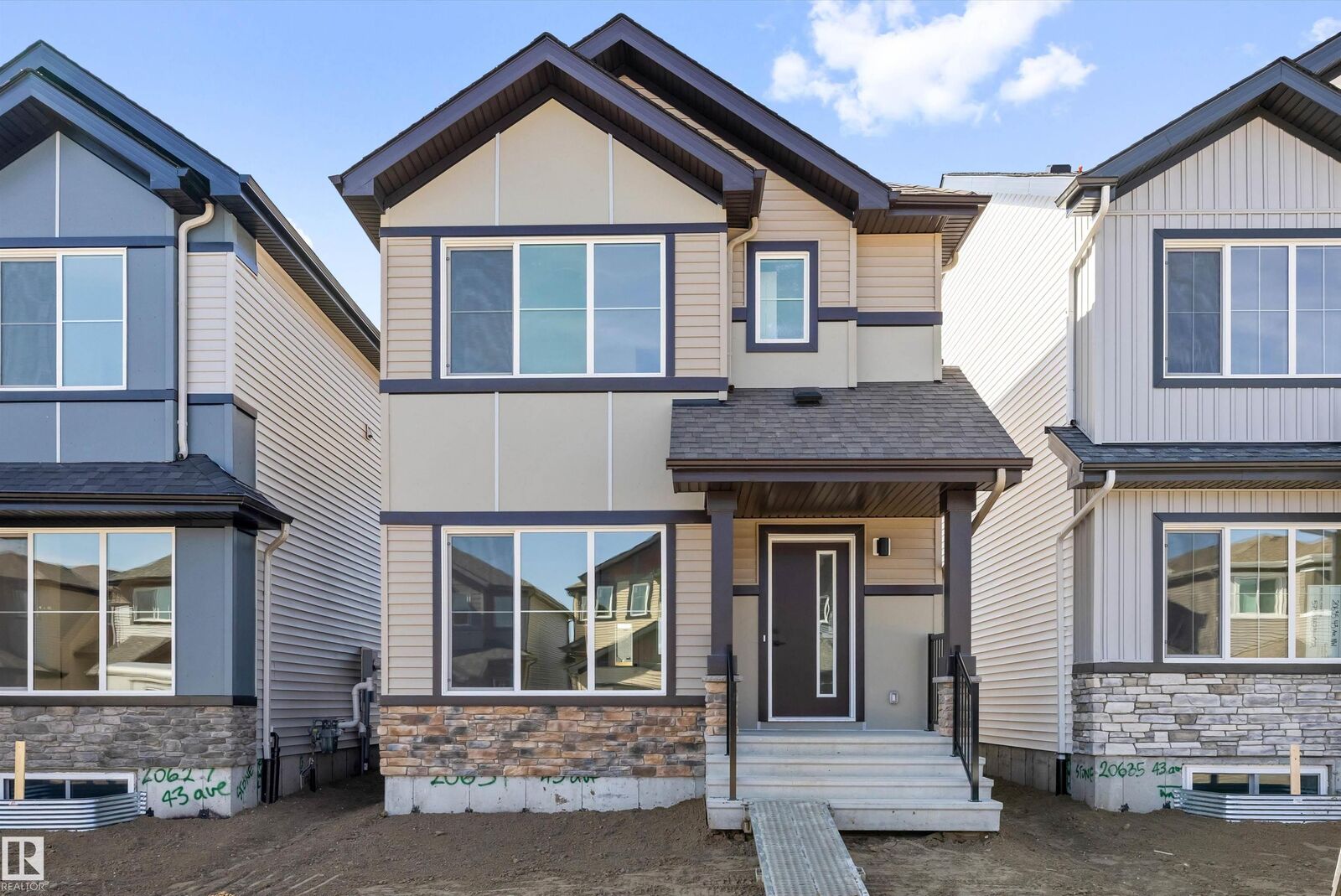 Property Photo:  20631 43 Avenue NW  AB T6M 3E3 