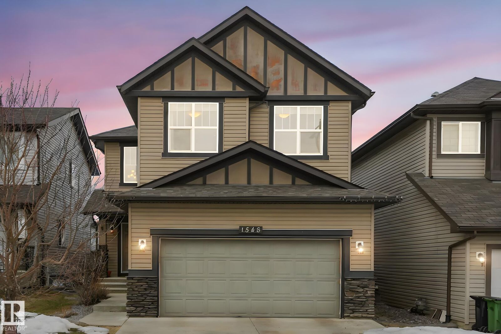 Property Photo:  1548 36 Avenue NW  AB T6T 0M5 