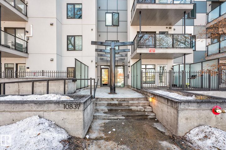 Property Photo:  10837 83 Avenue NW 304  AB T6E 2E6 