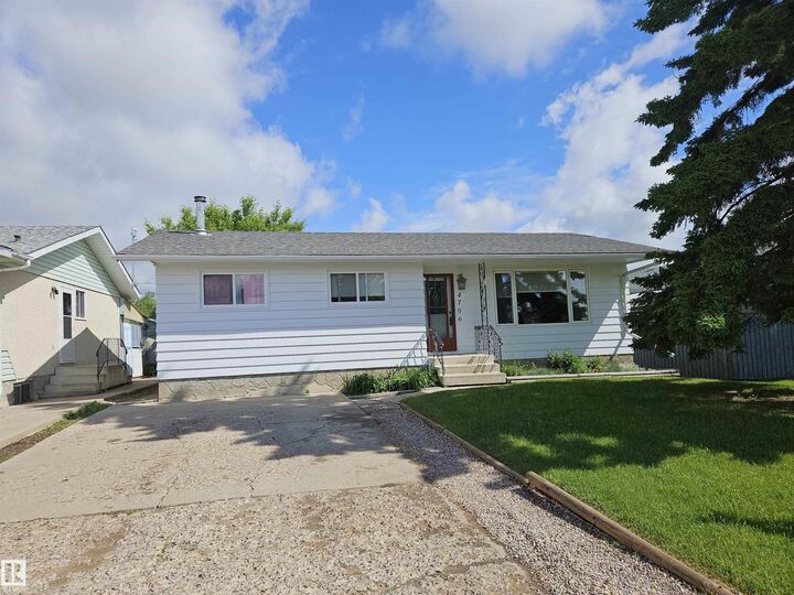 Property Photo: 4706 44 Avenue AB T0A 3A3