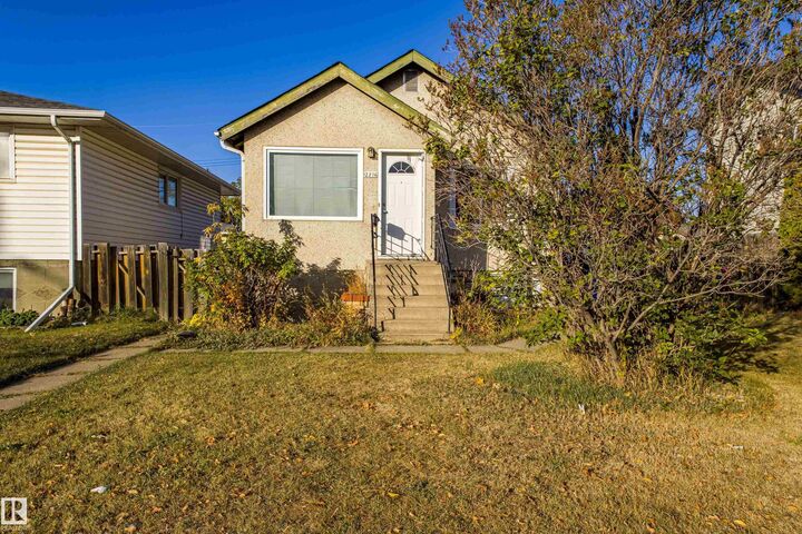 Property Photo:  12716 12718 94 Street NW  AB T5E 3V5 