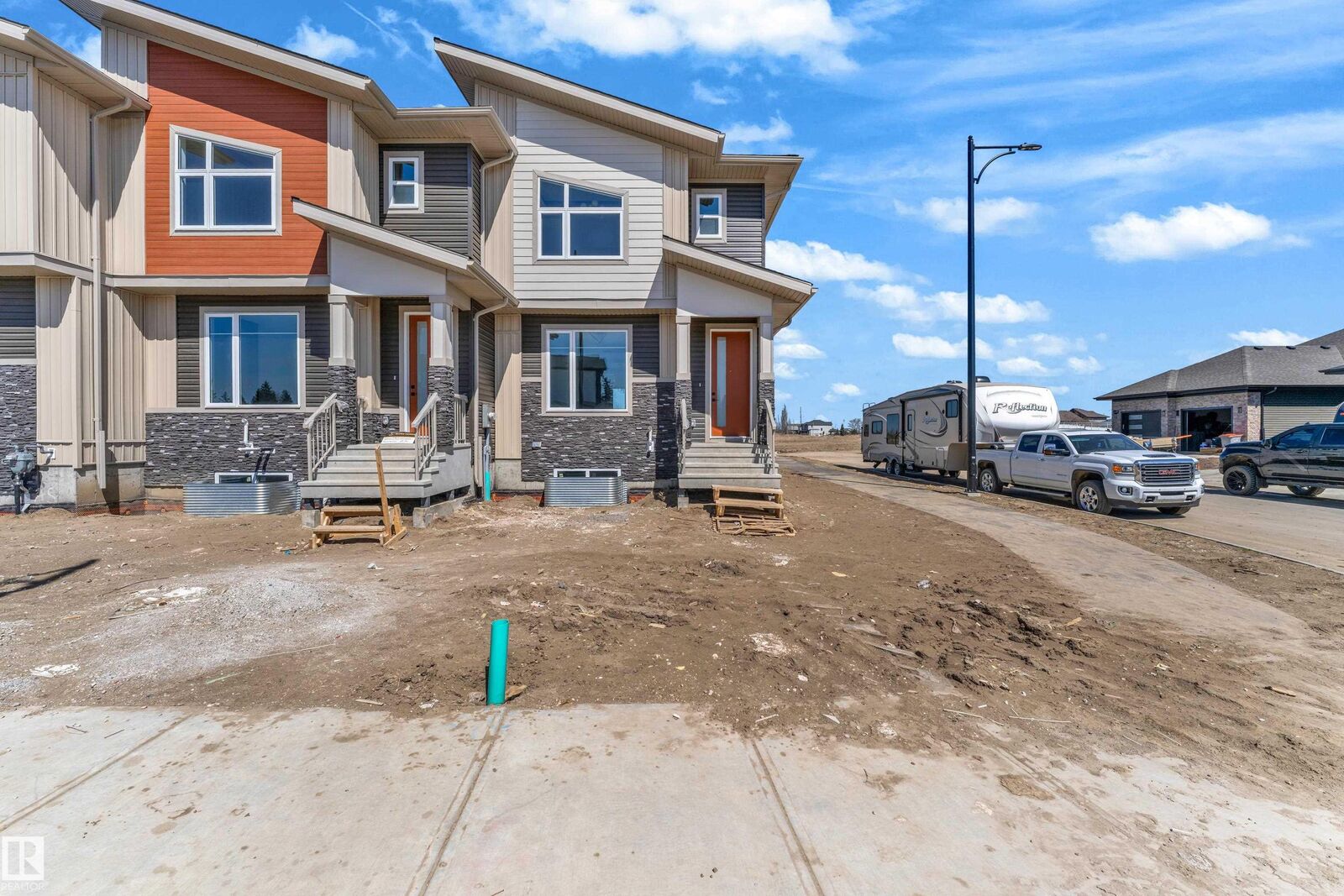 Property Photo:  171 Graybriar Drive  AB T7Z 0P3 