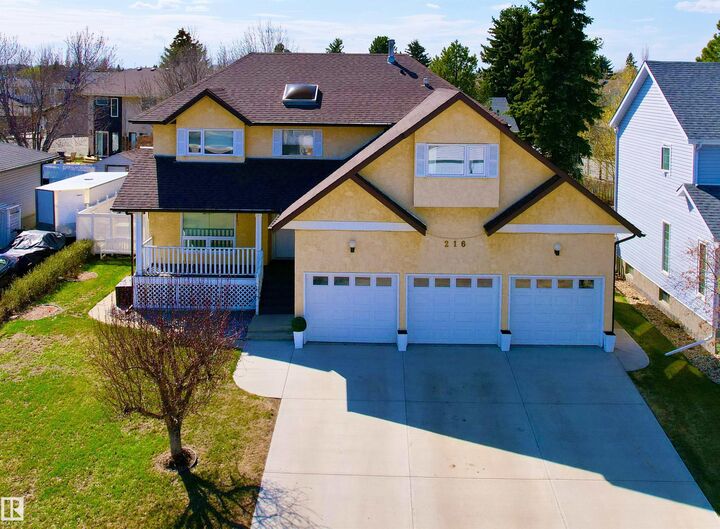Property Photo:  216 Parkallen Way  AB T9A 3J4 
