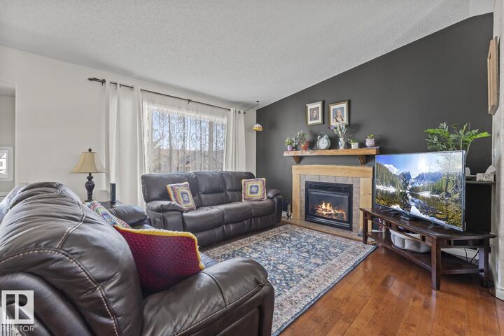 Property Photo:  611 19 Street  AB T9M 1C6 