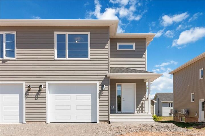 Property Photo:  14 Rutledge Crescent  NB E1B 0X6 