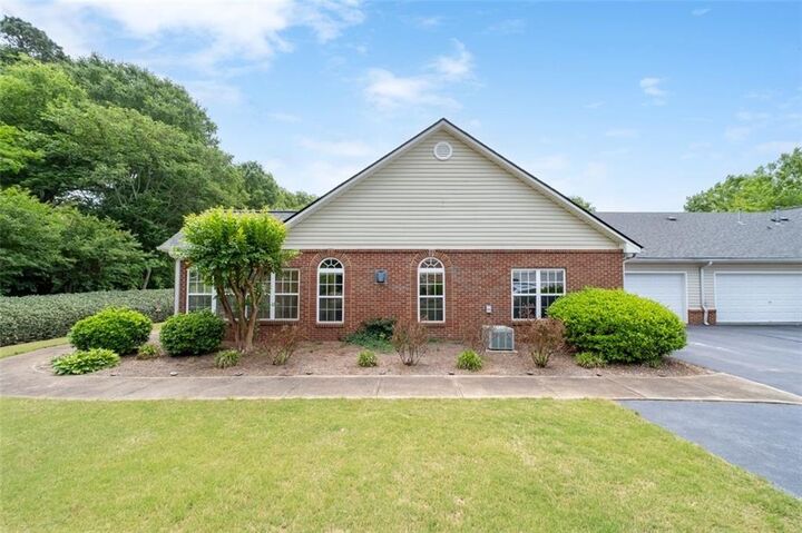 Property Photo:  3732 Villa Springs Circle  GA 30127 