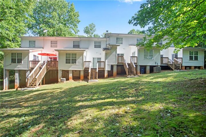 Property Photo:  6712 Lakewood Drive  GA 30135 