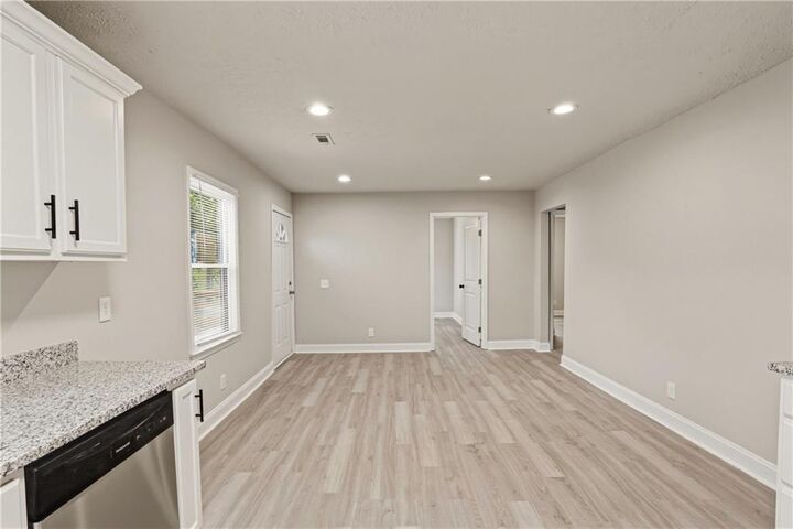 Property Photo:  1620 Eastland Road SE  GA 30316 